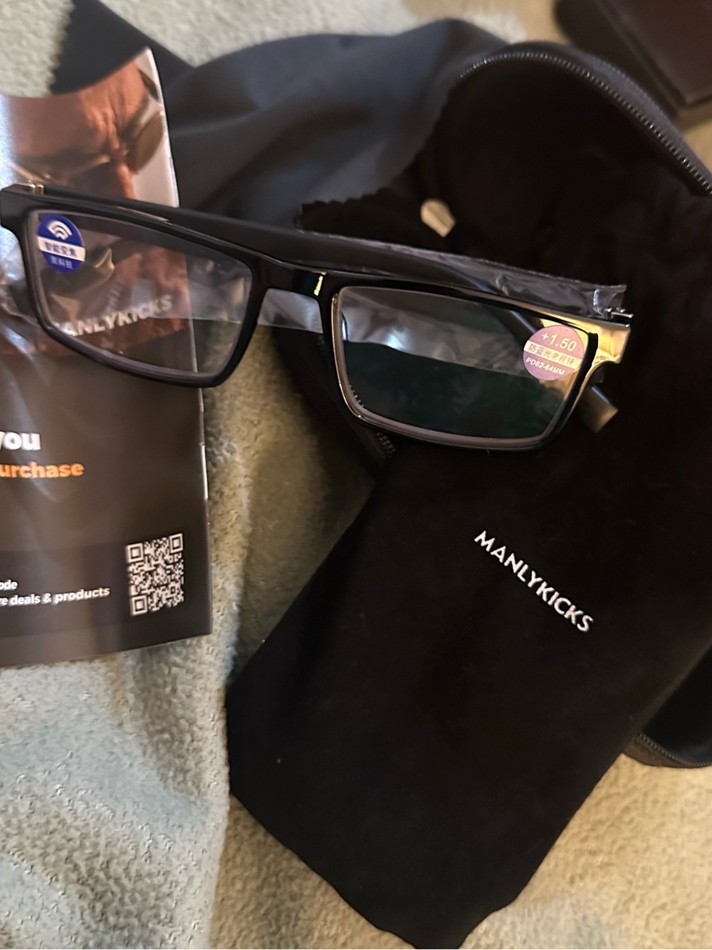 Manlykicks Black Men's Rectangle Reading Glasses (+1.50)